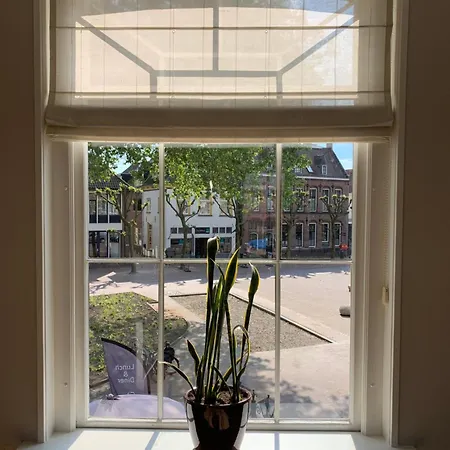 Prachtig En Ruim In Centrum Appartement *