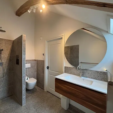 アパート Prachtig En Ruim In Centrum ロヘム